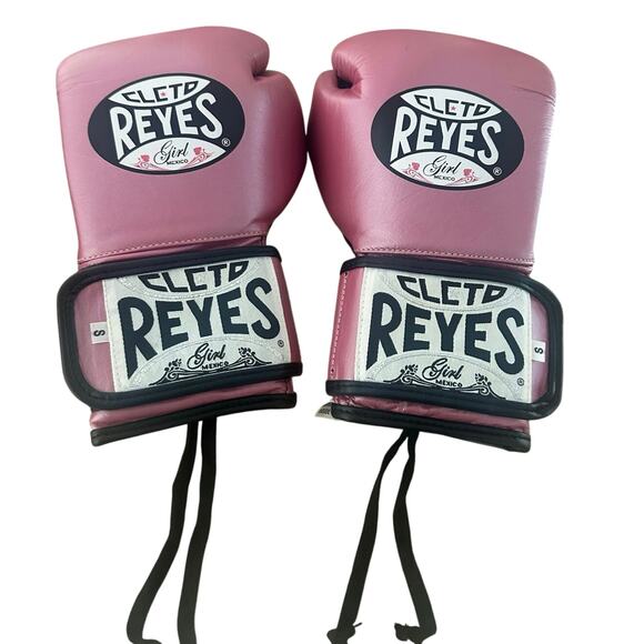 NWOT Cleto Reyes Hook and Loop Gloves SzS pink boxing gloves MMA fighter - Picture 2 of 2
